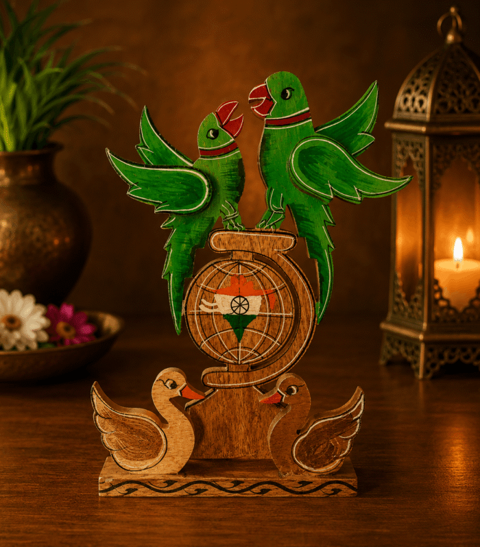 Handmade Wooden Love Birds Showpiece | Wooden Parrot Decorative Table DecorHandmade Wooden Love Birds Showpiece | Wooden Parrot Decorative Table Decor